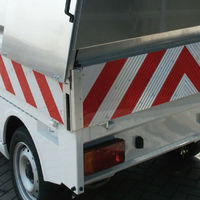 1571742242_Truckhoek met rood-witte banen.jpg